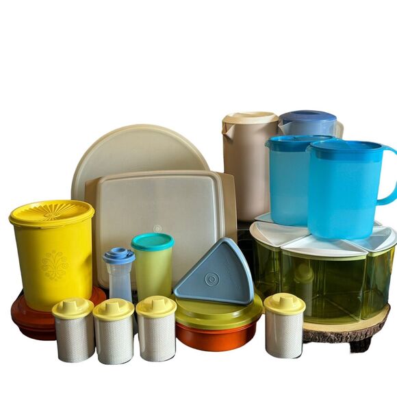 Vintage HUGE Lot Tupperware Rubbermaid USA Food Storage Containers Pitchers MCM